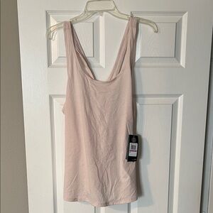 Under Armour Pale Pink Women's Scoop Neck Tank